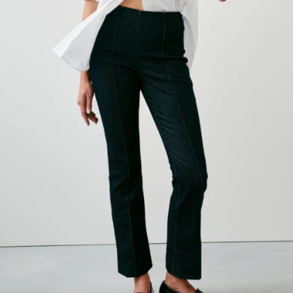 NWT SPANX Zero Waistband Micro Flare Jeans - Indigo Wash - Size Medium